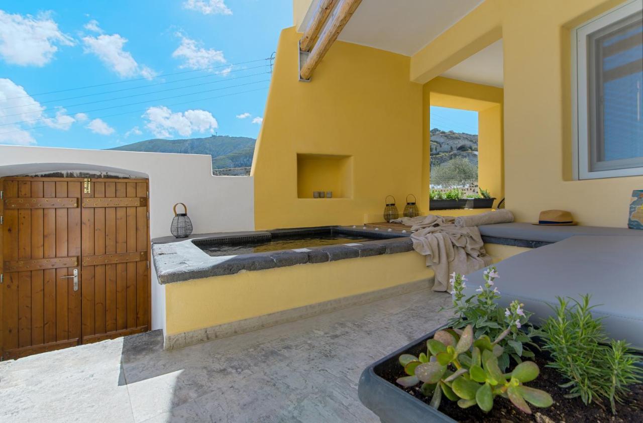 Geminos Complex Villas คามารี ภายนอก รูปภาพ